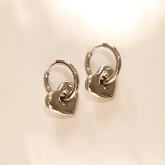 Aretes Amor de Acero