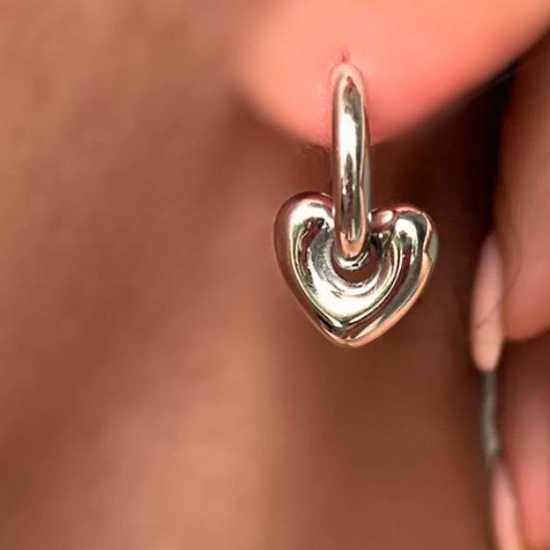 Aretes Amor de Acero